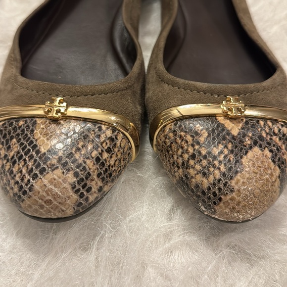 Tory Burch Pacey Olive Green driver flat shoe pre-owned size 9. - Picture 5 of 6